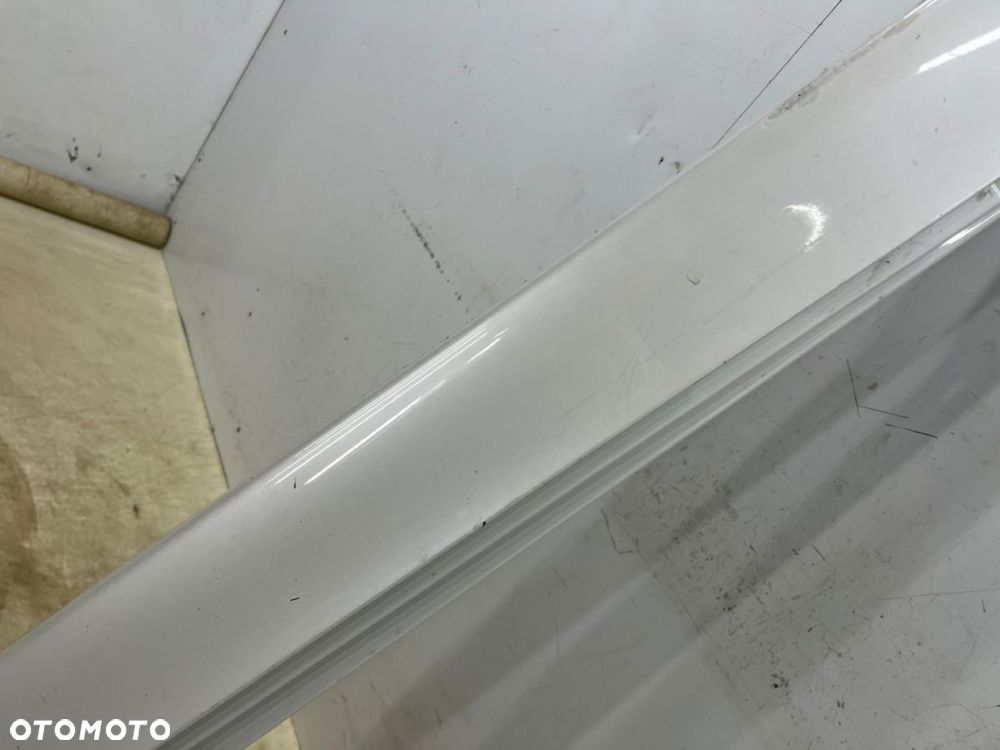 Listwa progowa BMW 5 F10 F11 sedan kombi 10-17r. prawa nakładka progu zewnętrzna kolor Mineralweiss - 4