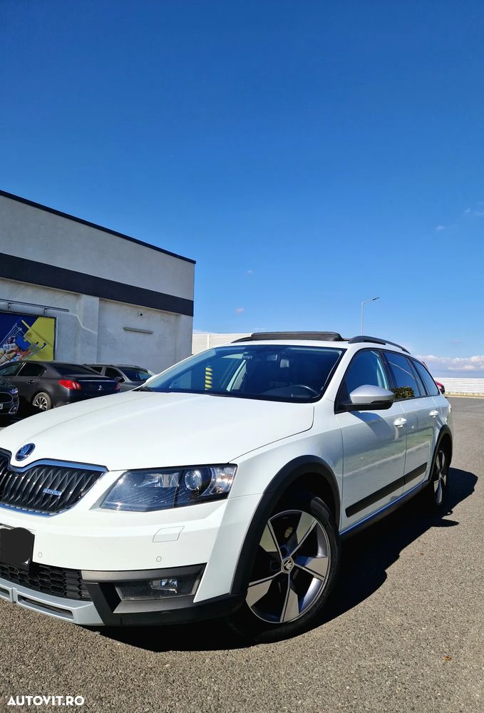 Skoda Octavia Combi 2.0 TDI 4x4 DSG Scout - 2