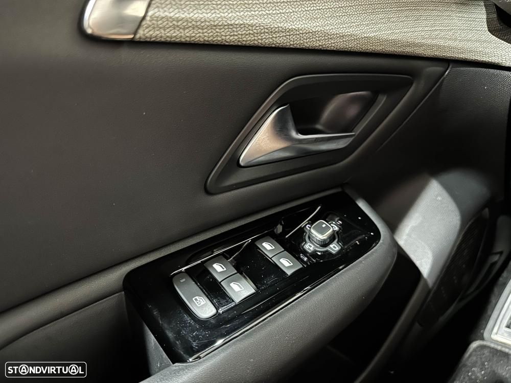 Citroën C5 X 1.6 Hybrid Feel Pack e-EAT8 - 42