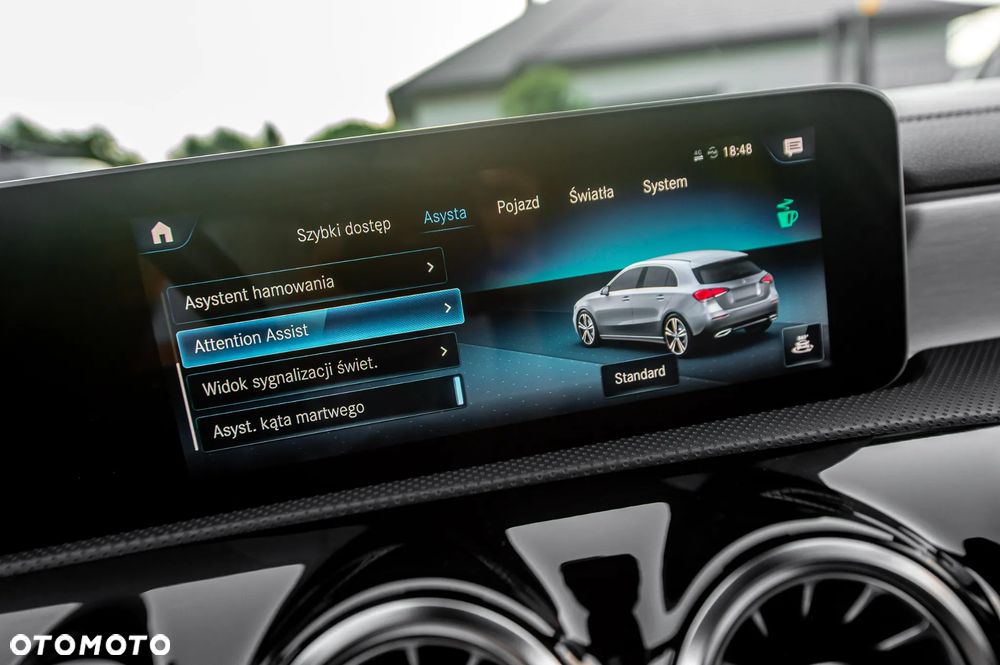 Mercedes-Benz Klasa A 250 4Matic 7G-DCT AMG Line - 35