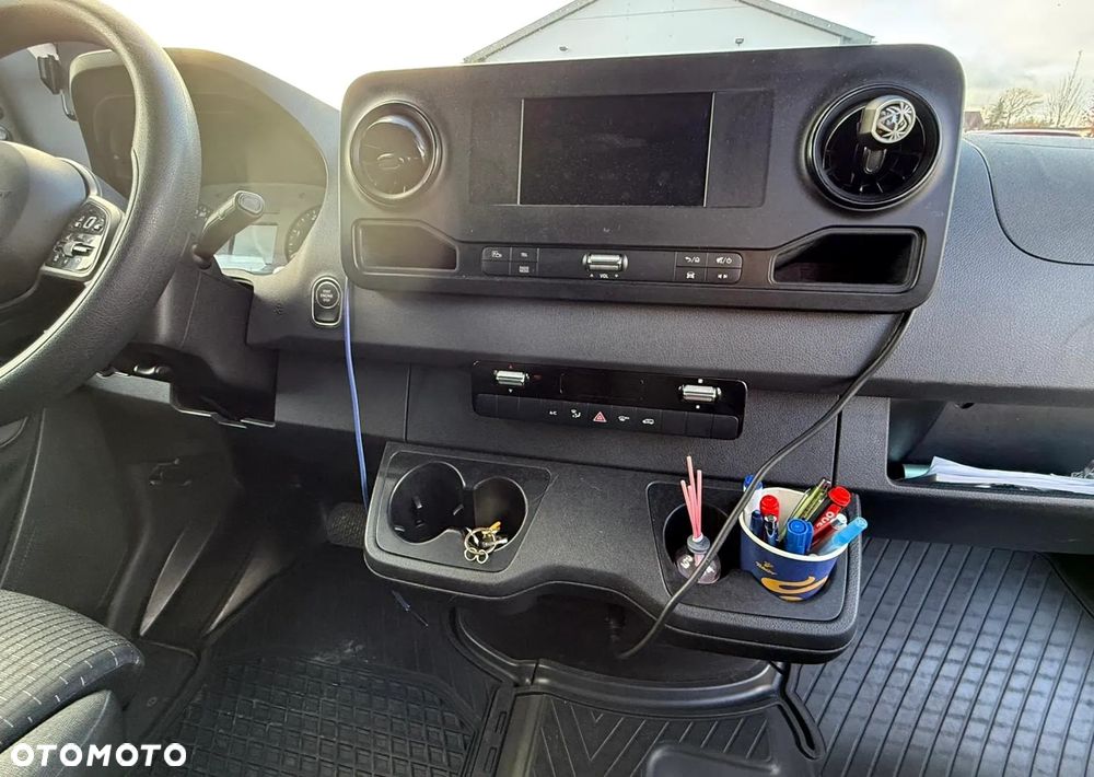 Mercedes-Benz Sprinter 907.253 - 8