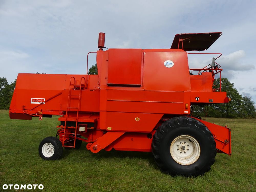 Bizon KOMBAJN ZBOŻOWY BIZON SUPER Z-056 - 32