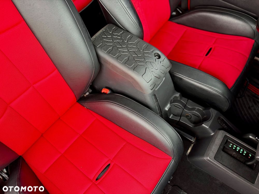 Jeep Wrangler - 31