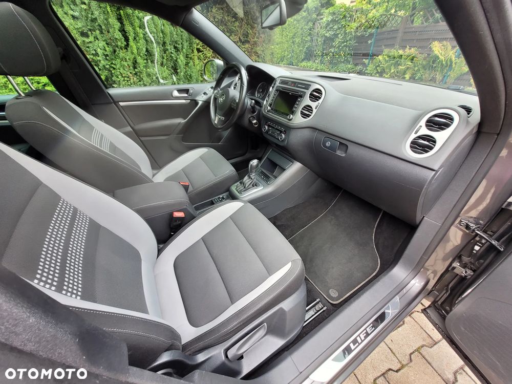 Volkswagen Tiguan 2.0 TDI DPF 4Motion BlueMotion Technology DSG Cup Track & Style - 24