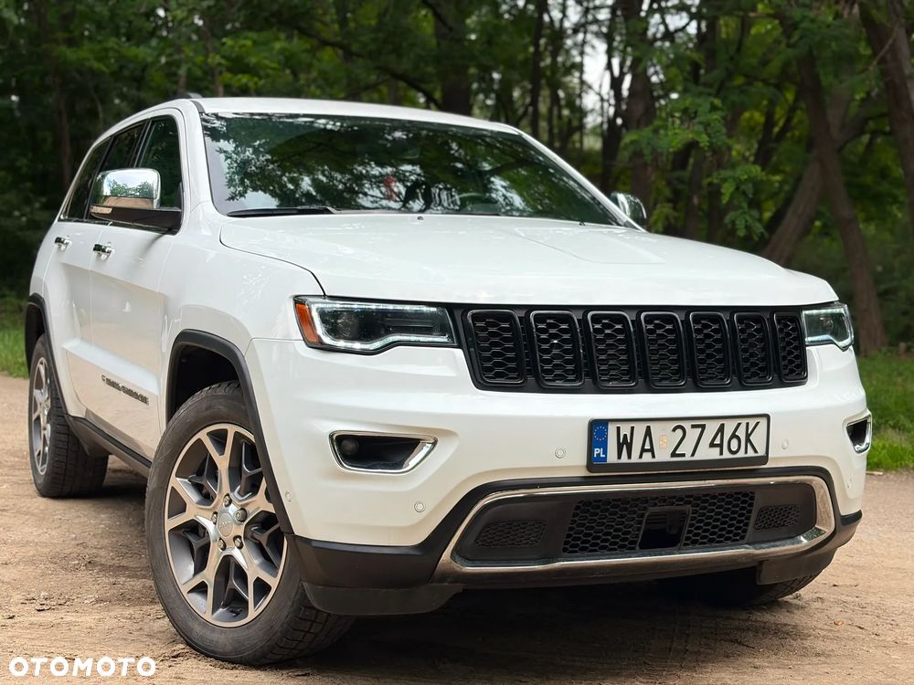 Jeep Grand Cherokee - 12