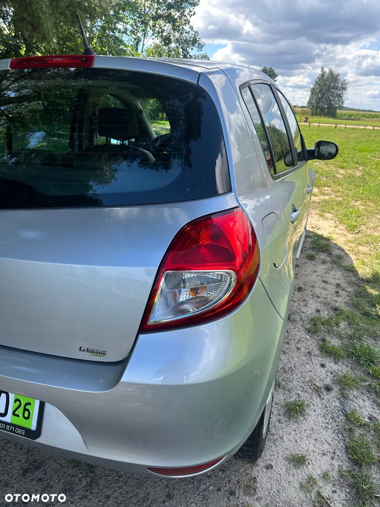 Renault Clio - 6