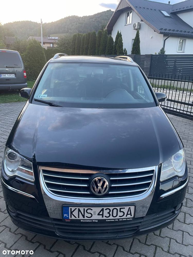 Volkswagen Touran - 3