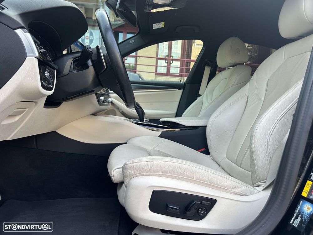 BMW 530 e Pack Desportivo M - 15