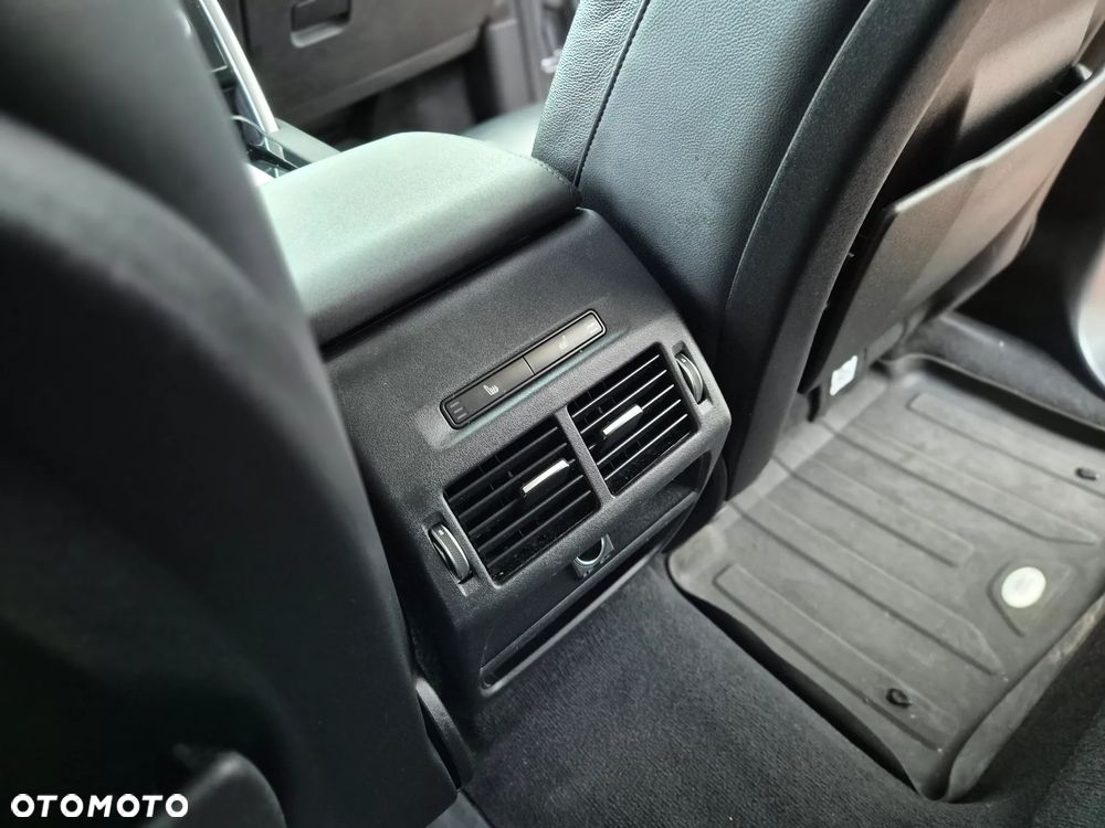 Land Rover Discovery Sport 2.0 P200 mHEV S - 21