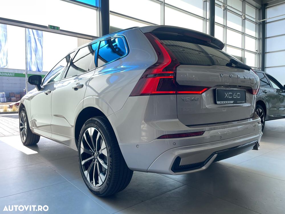 Volvo XC 60 B5 B AWD Ultra Dark - 7