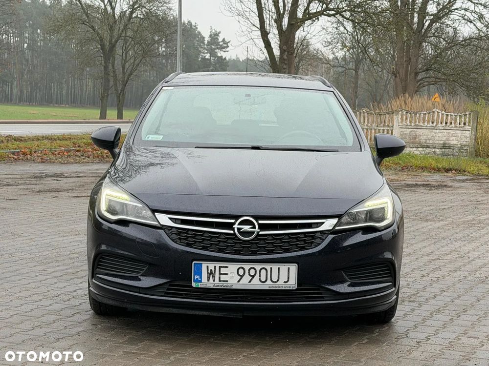 Opel Astra 1.6 CDTI Enjoy - 29