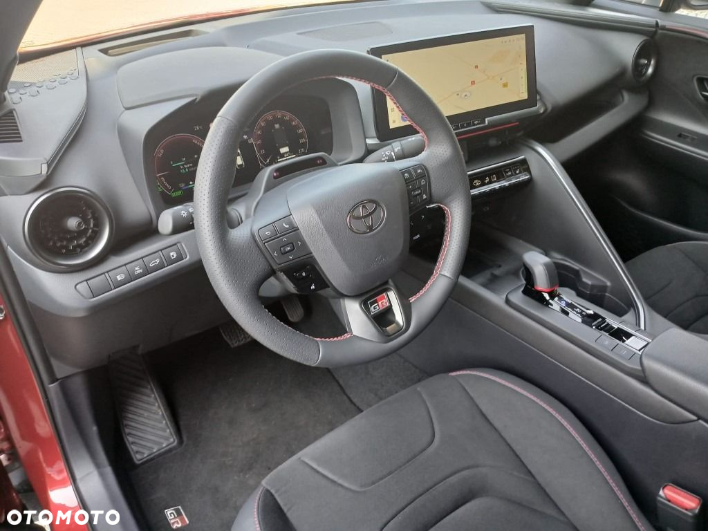 Toyota C-HR - 11