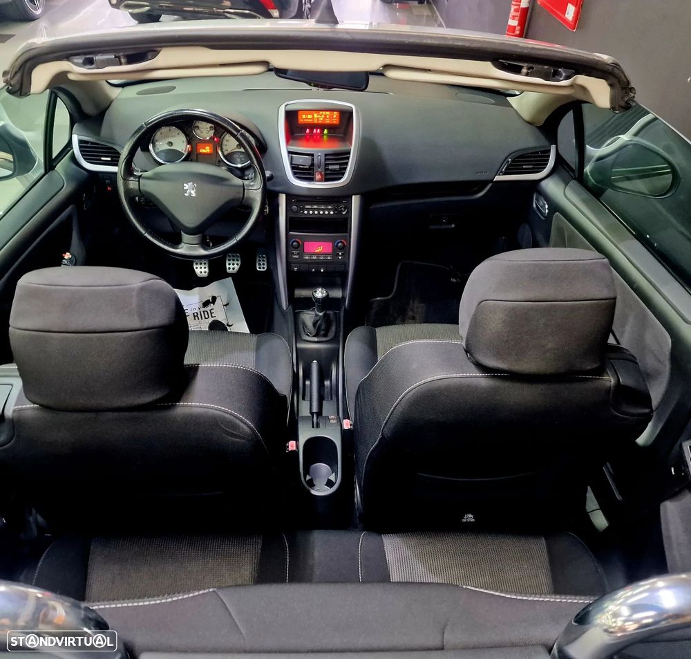 Peugeot 207 CC 1.6 HDi FAP Sport - 11