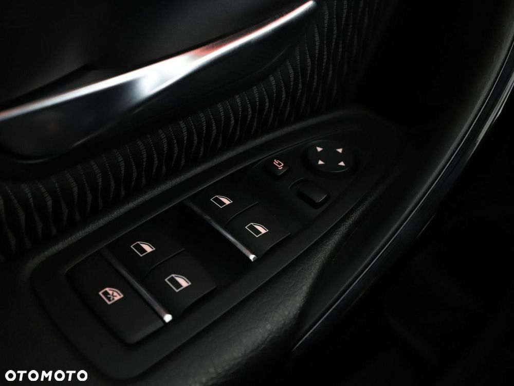 BMW Seria 3 320d Advantage - 34