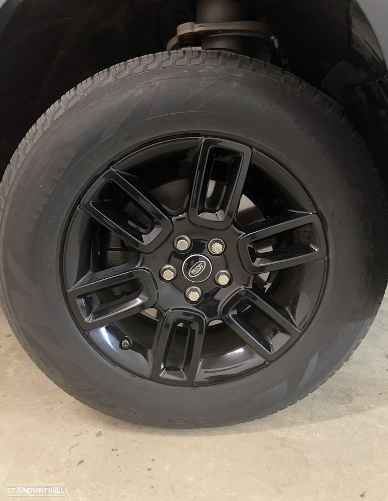 Land Rover Defender 2.0 D 110 AWD HSE - 5