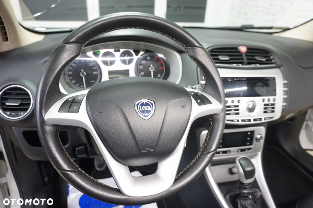 Lancia Delta 1.4 T-Jet 16v Argento - 21