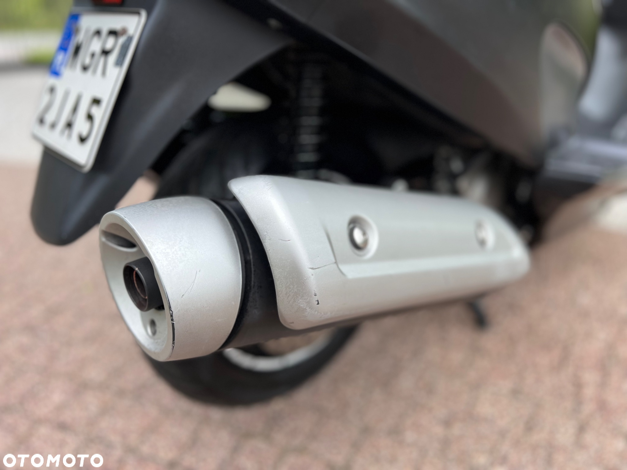 Suzuki Burgman - 13