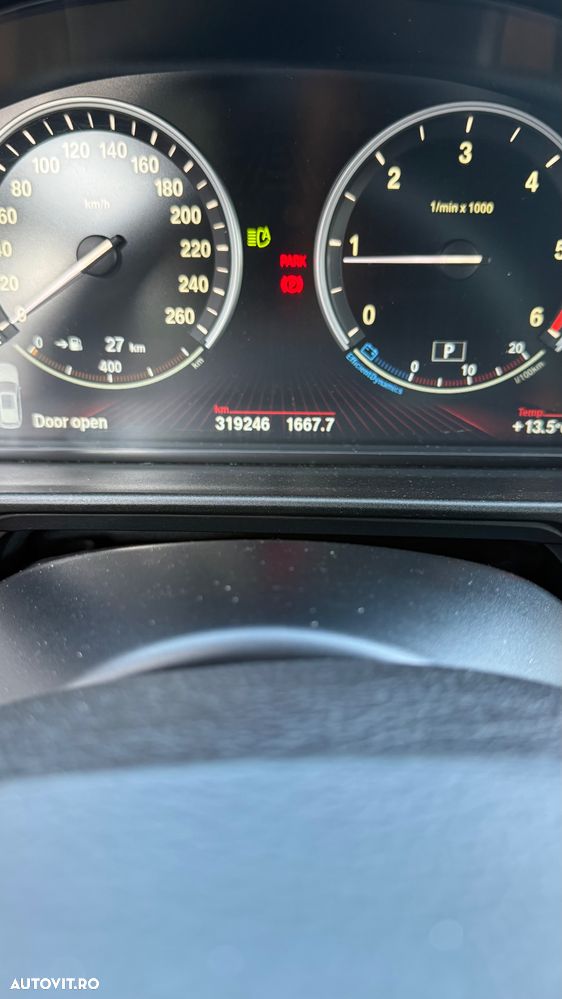 BMW Seria 5 525d xDrive - 21