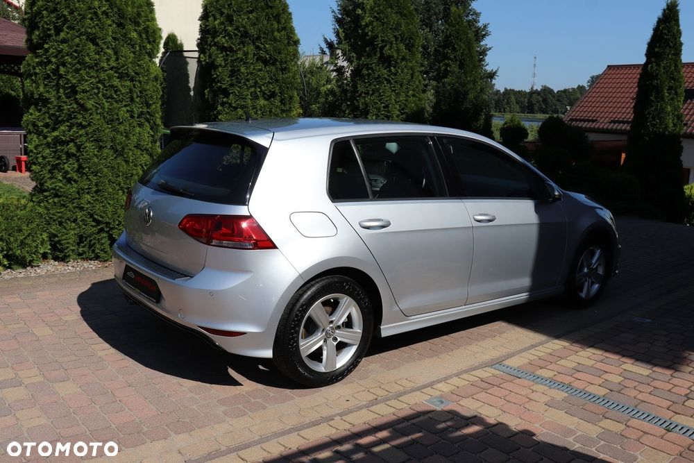 Volkswagen Golf 1.4 TSI BMT Highline - 6
