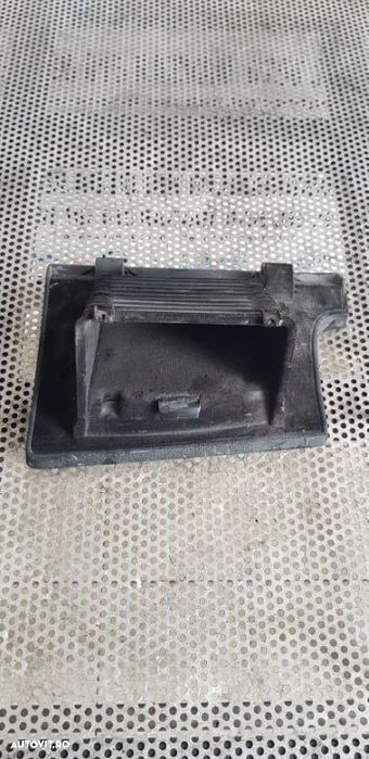 Sertar Mic Bord VW Passat B8 Volan Stanga Livram Oriunde In Tara - 2
