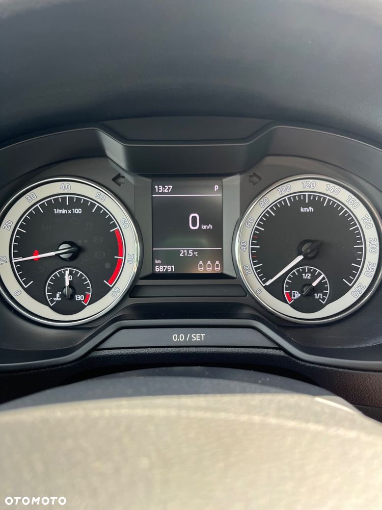 Skoda Octavia 1.5 TSI ACT Style DSG - 10