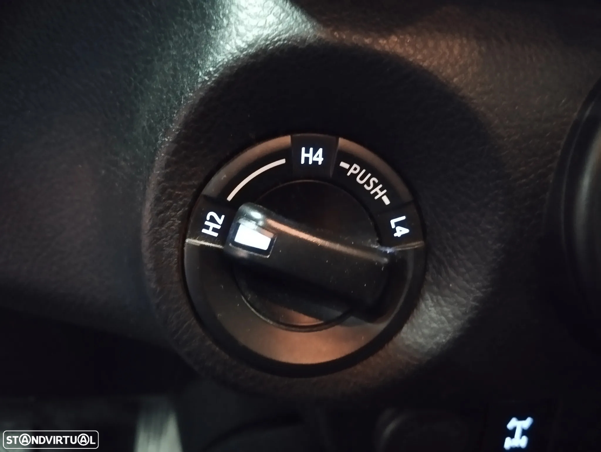 Toyota Hilux 2.4 D-4D 4WD CD CM - 24