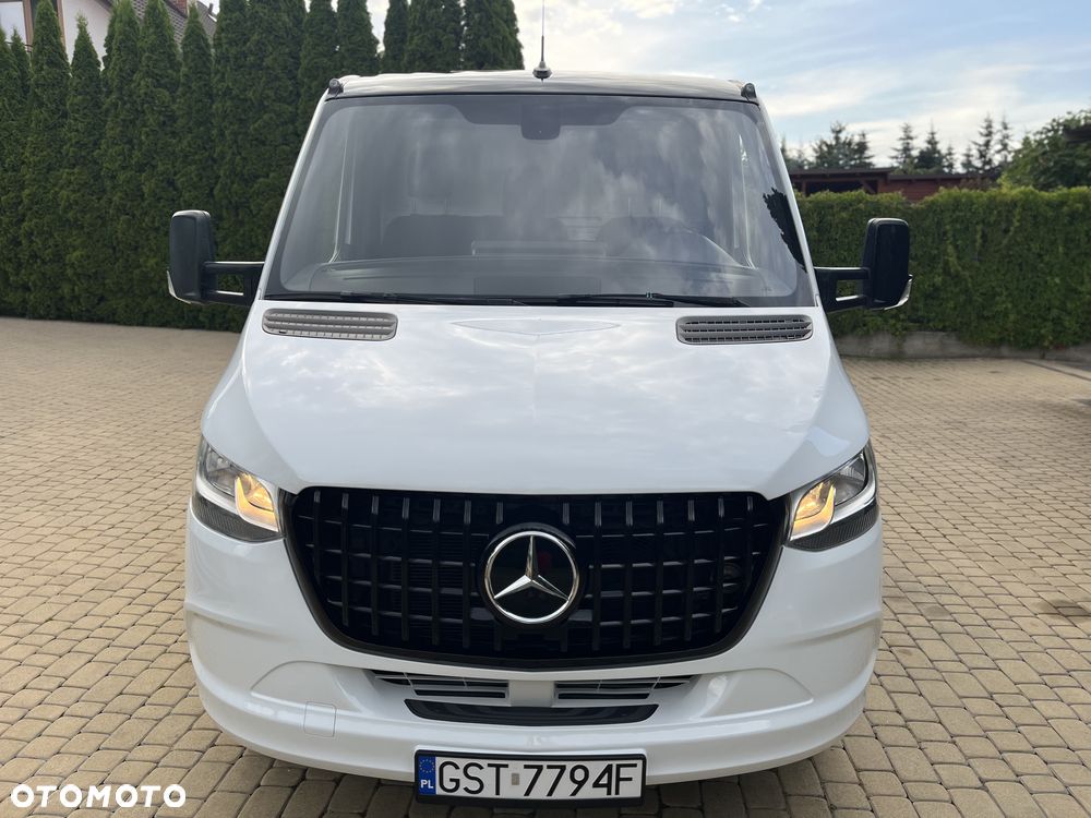 Mercedes-Benz Sprinter - 11