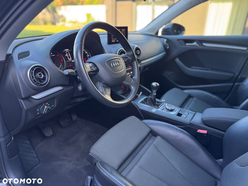 Audi A3 Sportback 2.0 TDI - 24