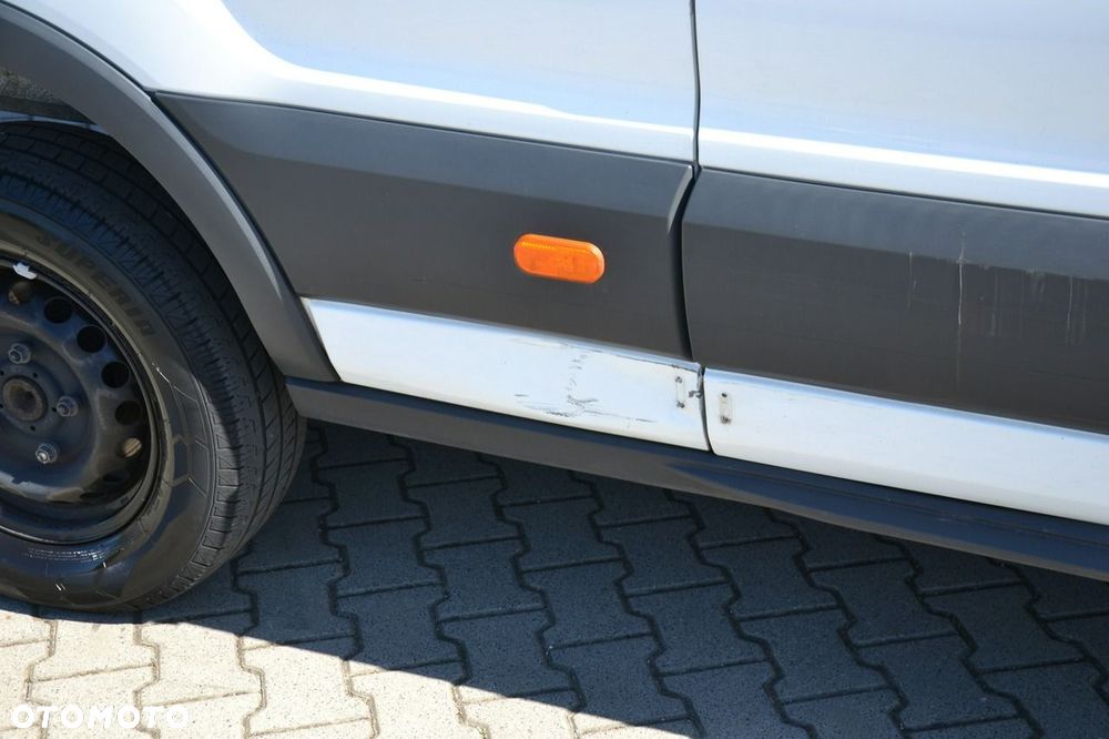 Ford Transit - 13