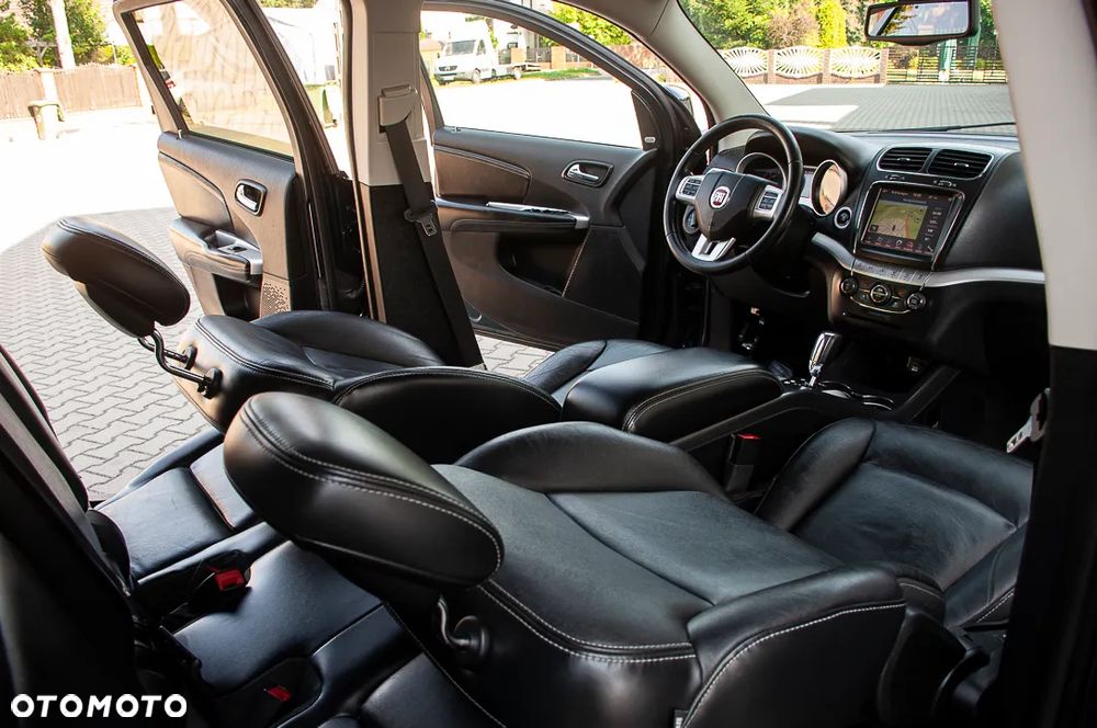 Fiat Freemont 2.0 Multijet 16V DPF Automatik Allrad Lounge - 24