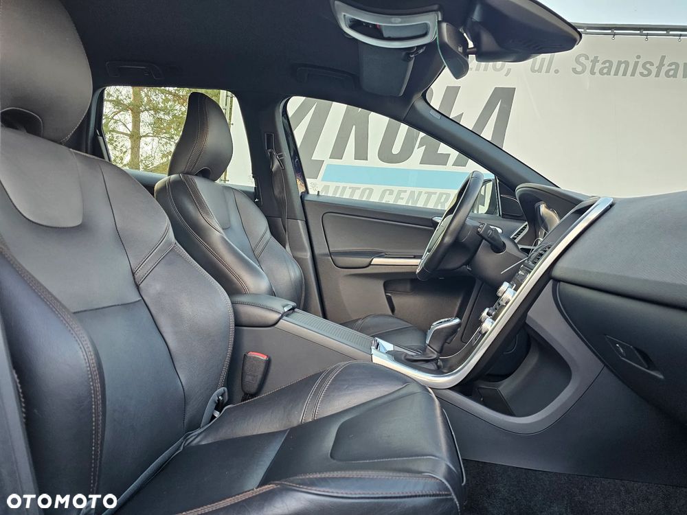 Volvo XC 60 D4 Geartronic Summum - 12