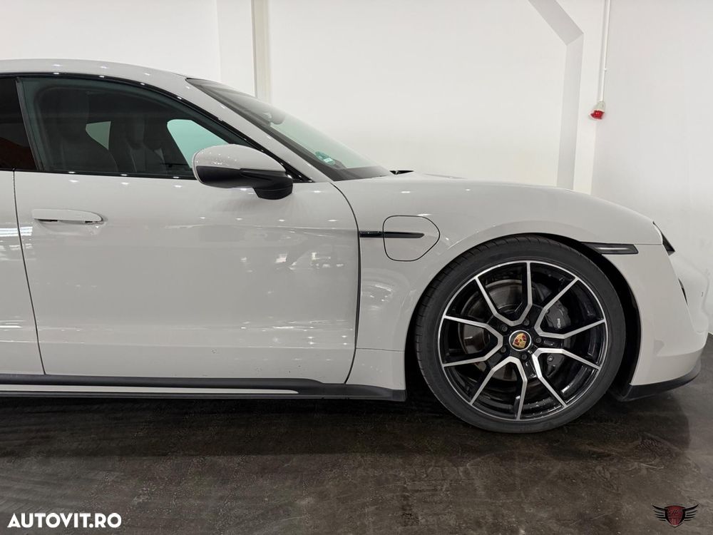 Porsche Taycan Performancebatterie Plus - 34