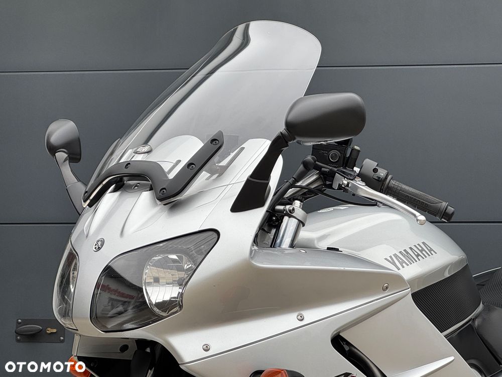 Yamaha FJR - 23