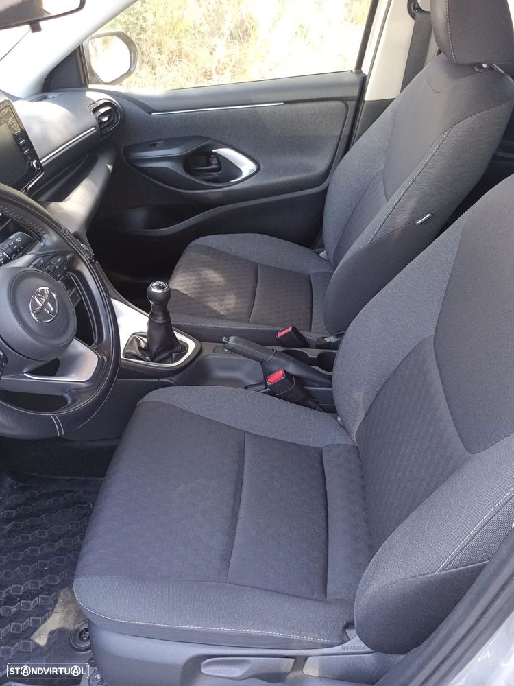 Toyota Yaris - 7