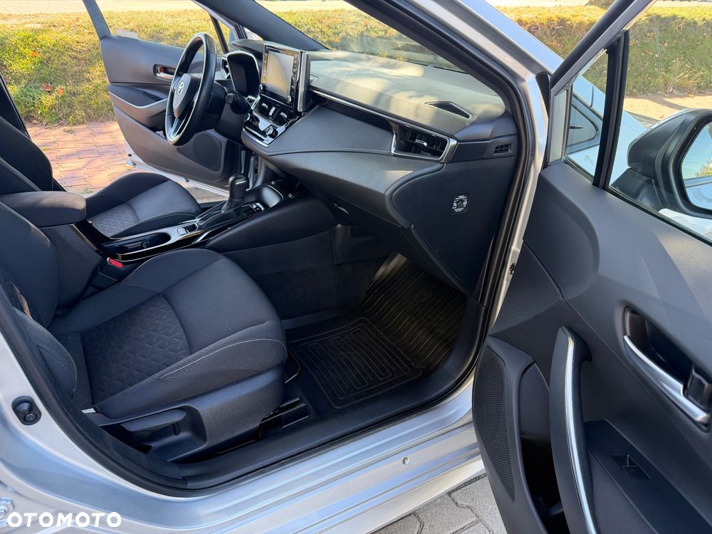 Toyota Corolla 1.8 Hybrid Comfort - 25