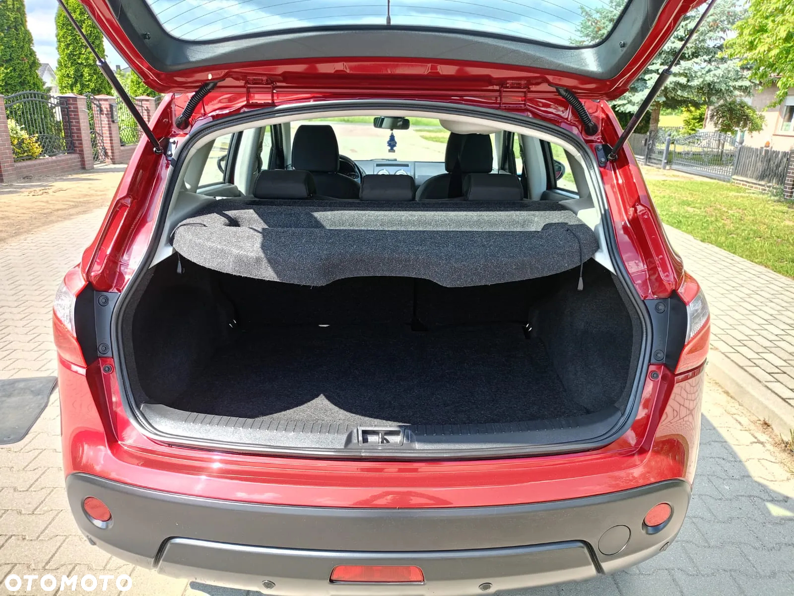 Nissan Qashqai - 12