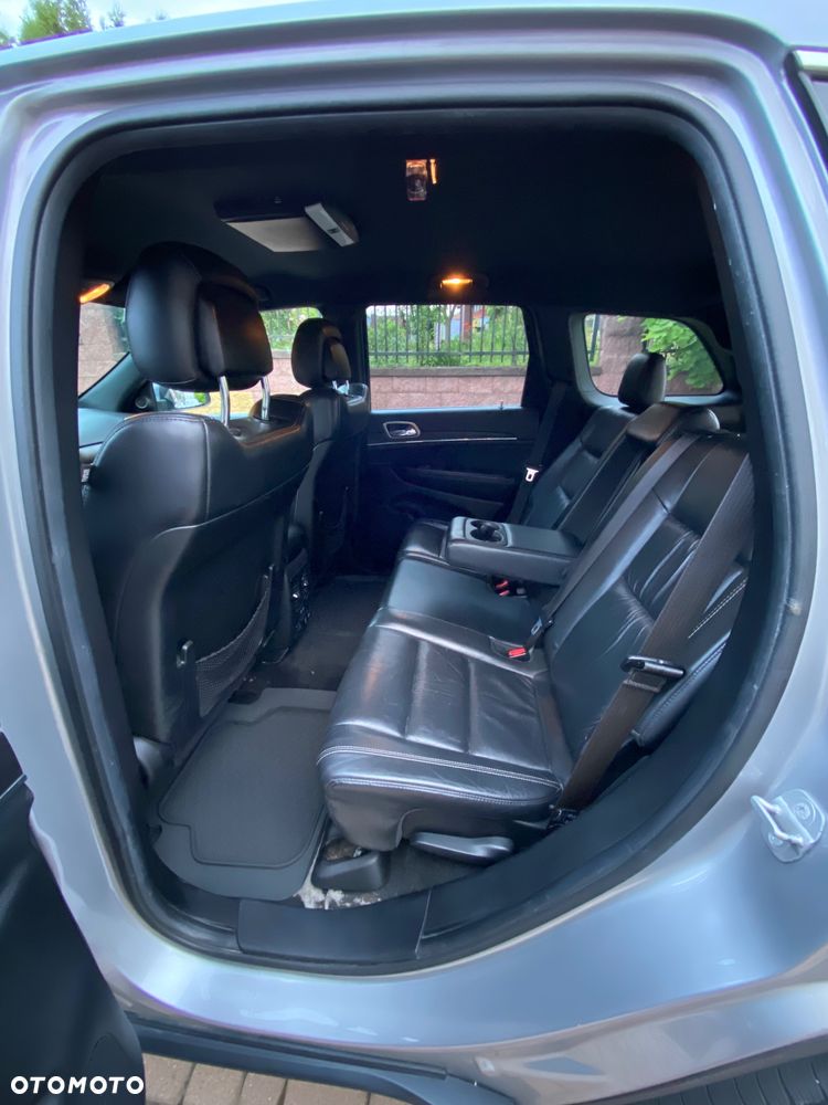 Jeep Grand Cherokee - 8
