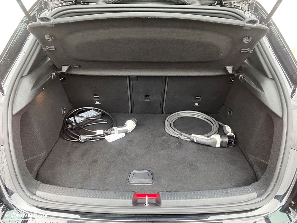 Mercedes-Benz A 250 - 21