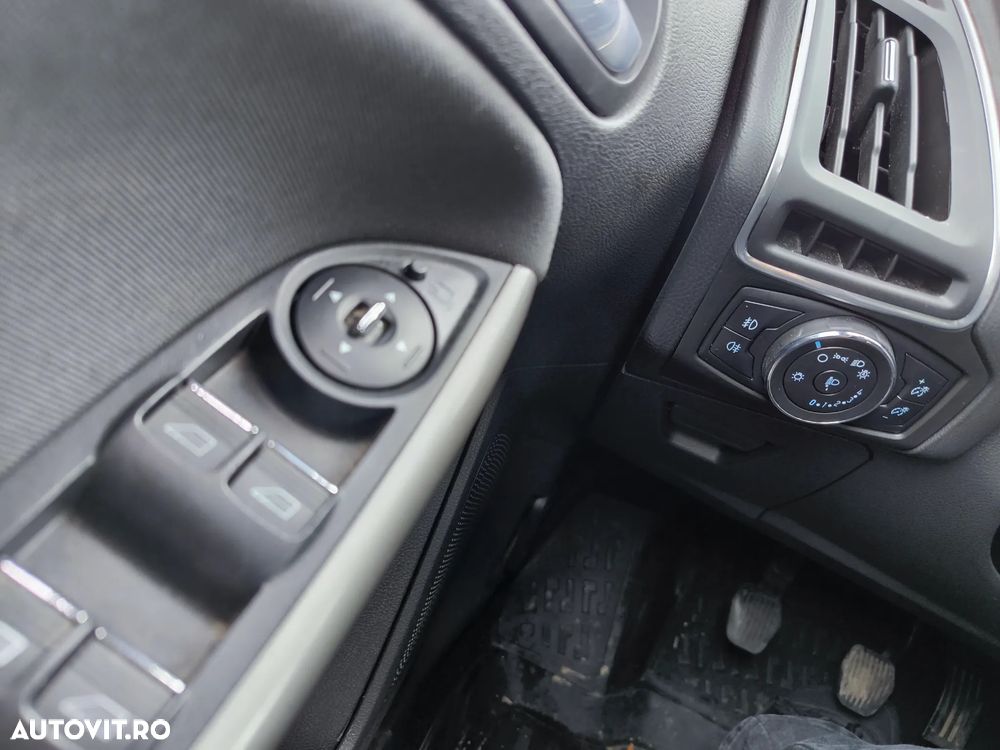 Ford Focus 1.0 EcoBoost Start-Stopp-System SYNC Edition - 8