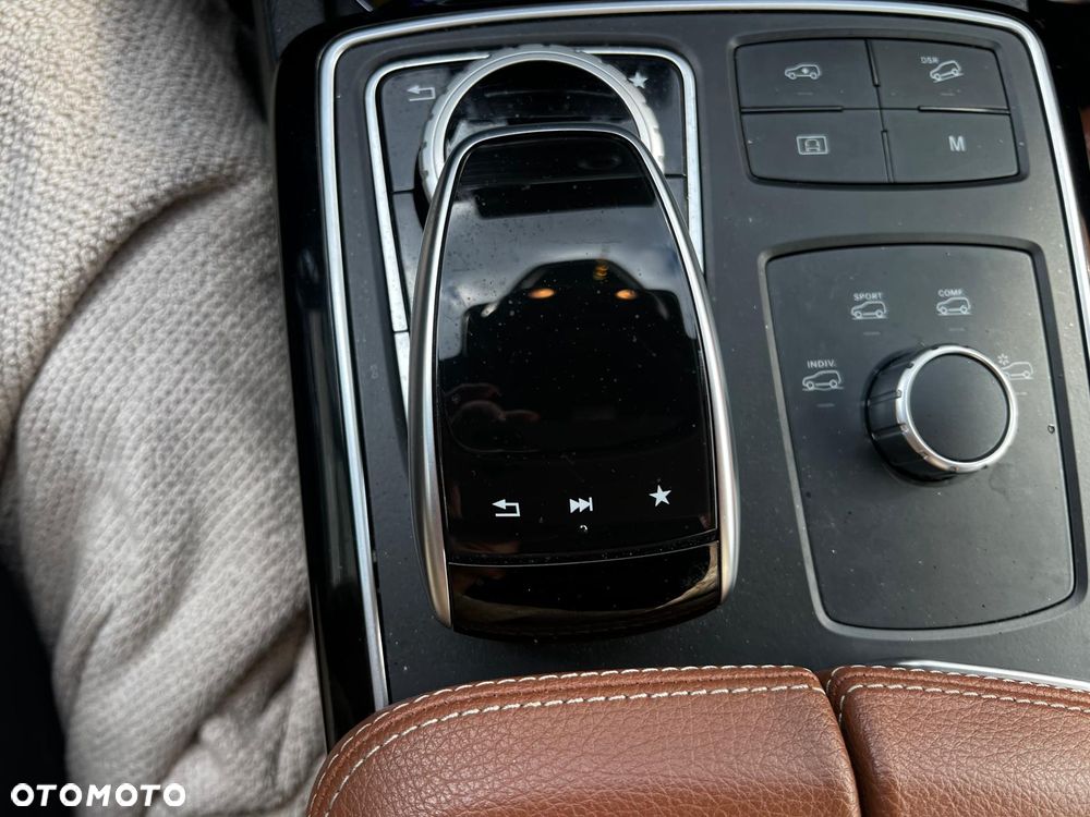 Mercedes-Benz GLE 350 d 4-Matic - 32