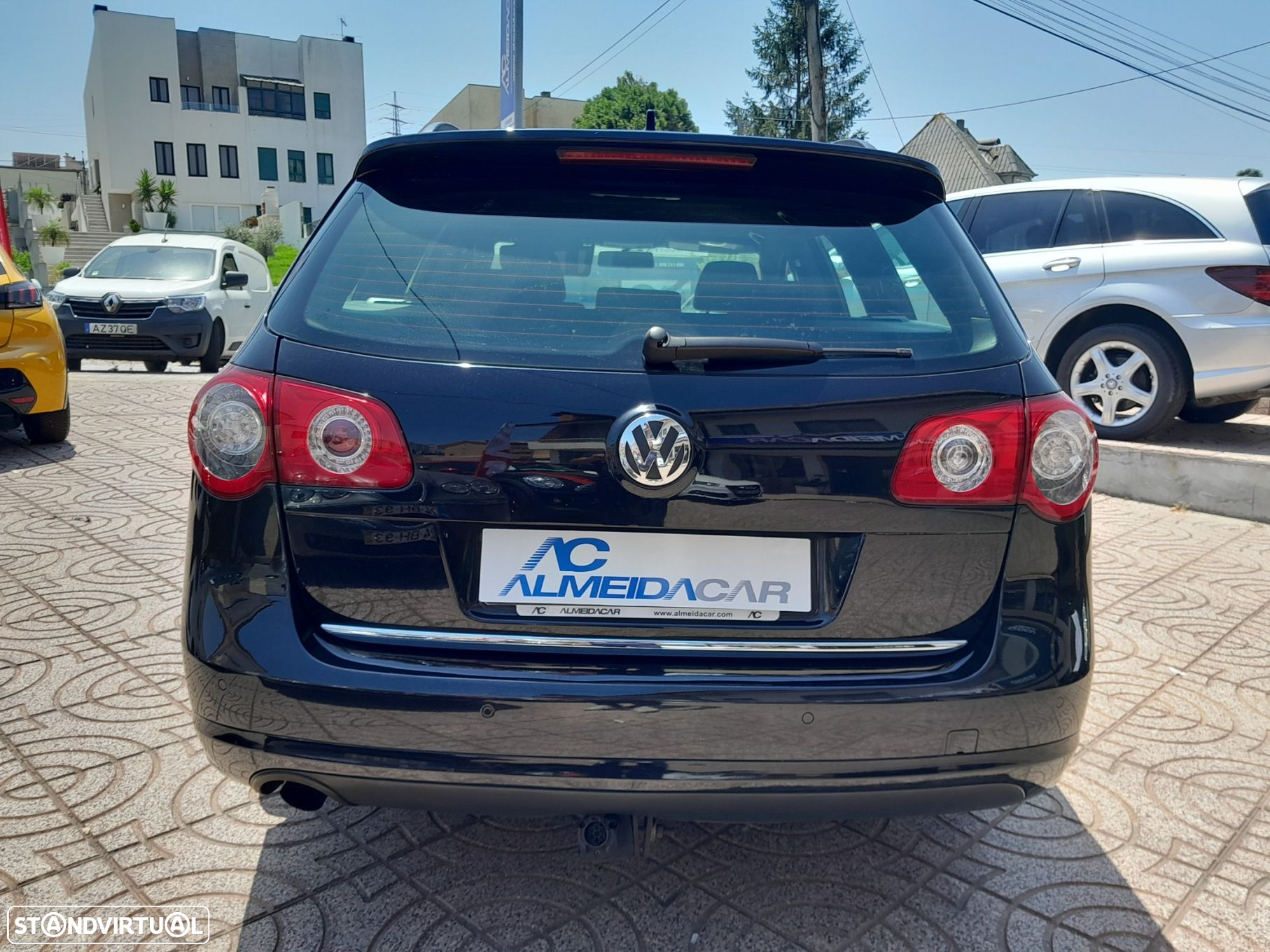 VW Passat Variant 1.6 TDI BlueMotion - 24