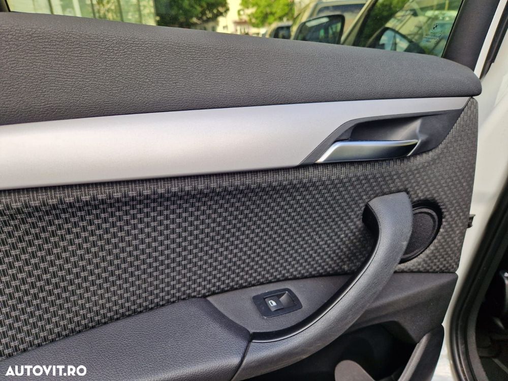 BMW X1 sDrive18d AT - 22