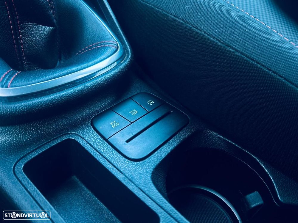 Ford Fiesta 1.0 EcoBoost ST-Line - 27