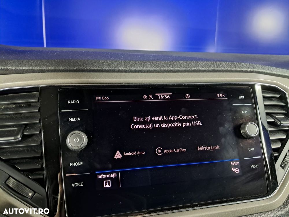 Volkswagen T-Roc - 19
