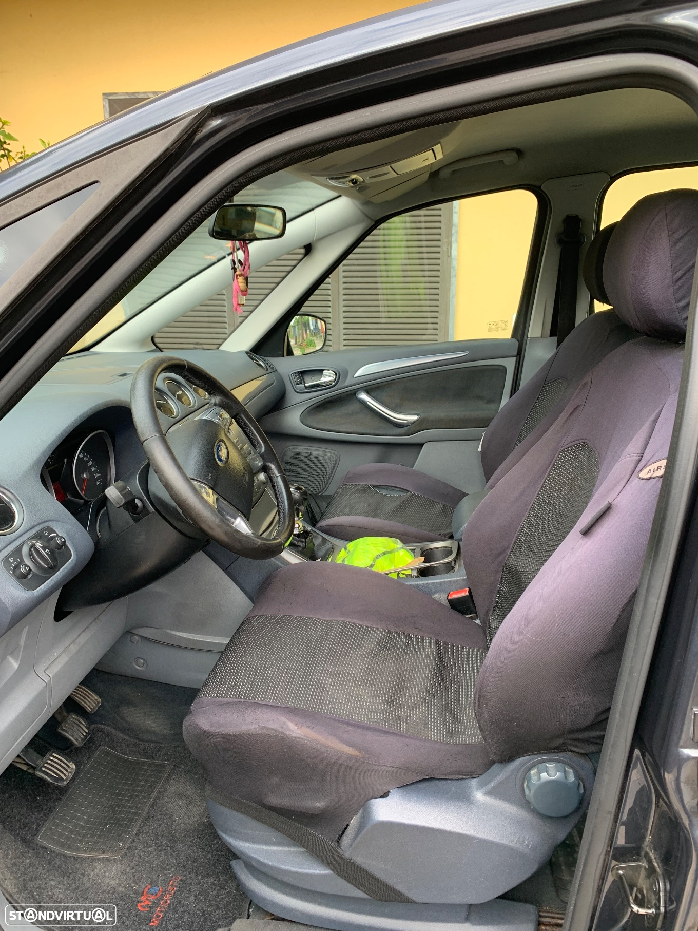 Ford S-Max - 7