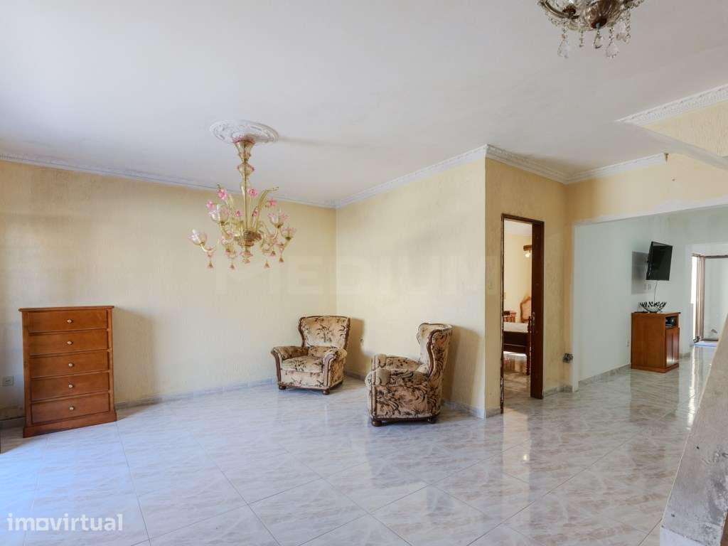 Moradia T4 em Vila do Conde - 700 metros da Praia - Grande imagem: 2/22