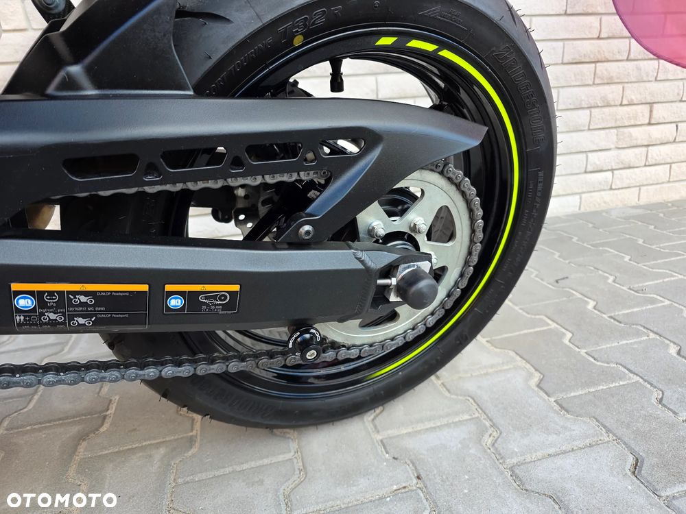 Kawasaki Z 900 - 21