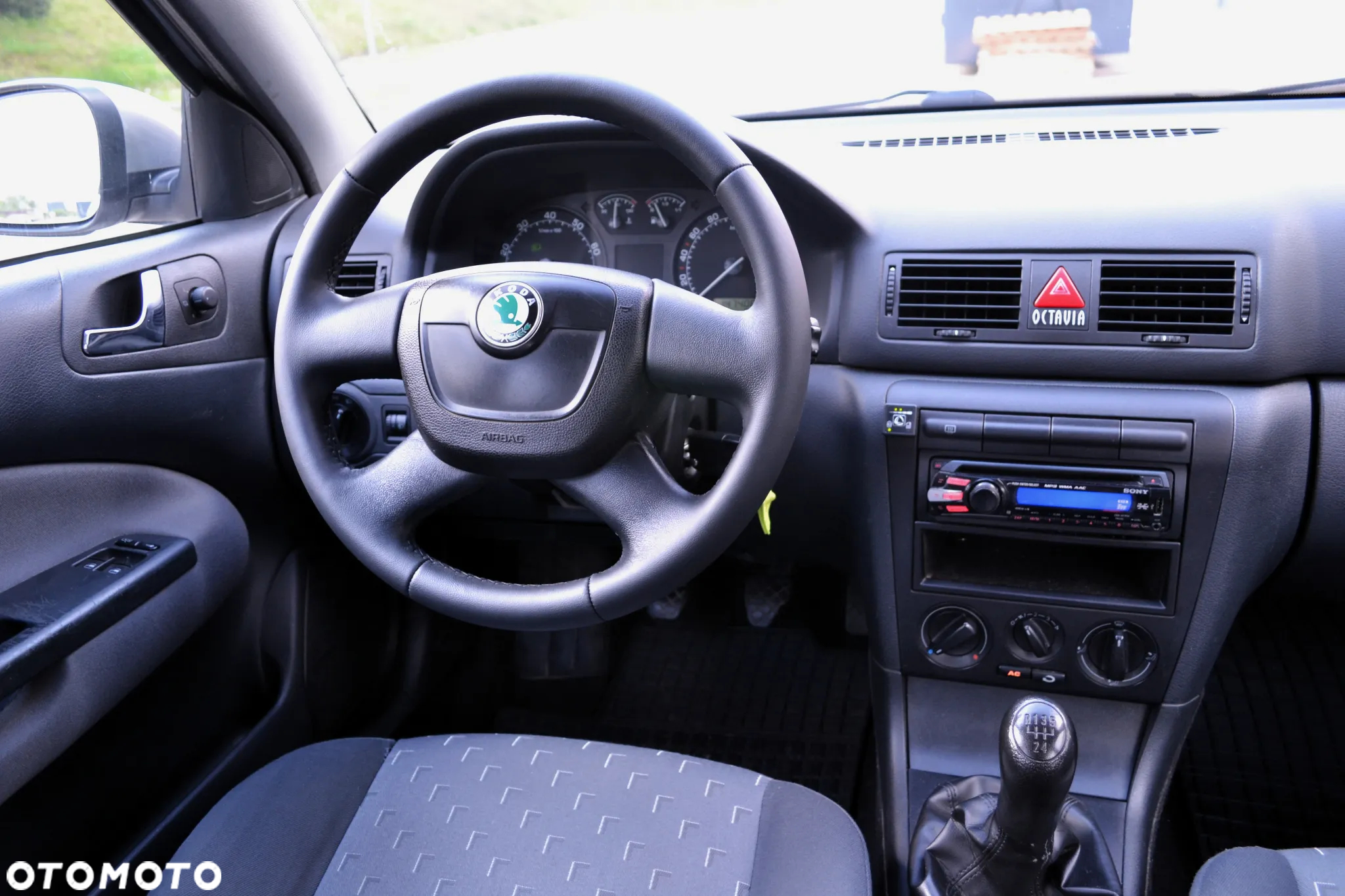 Skoda Octavia 1.6 Tour Plus Ice - 9