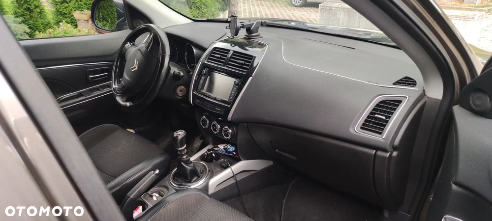 Citroën C4 1.6 HDi Exclusive - 8