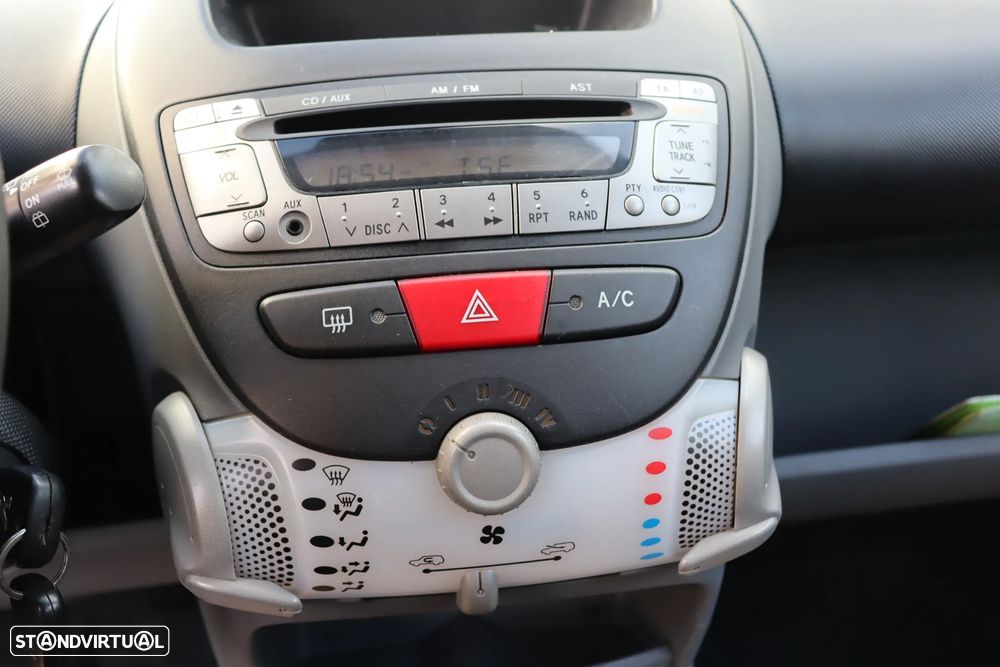 Peugeot 107 1.0 Trendy - 4